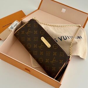NWT Louis Vuitton Pochette Eva - Monogram